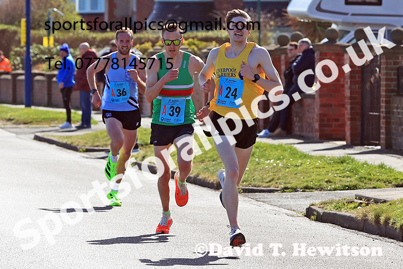 Senior mens Northern 12 Stage Road Relay, 2025 Northern 12 and 6 Stage Road Relays and Junior 5k, Redcar. Photo: David T. Hewitson/Sports for All Pics